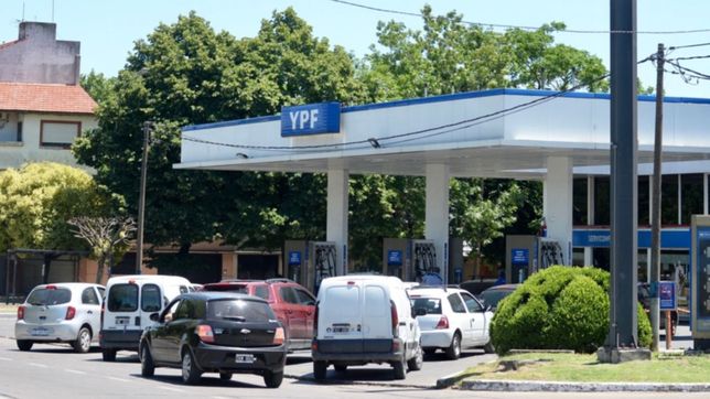 otro golpe al bolsillo: los combustibles ya estan mas caros en las estaciones de la plata