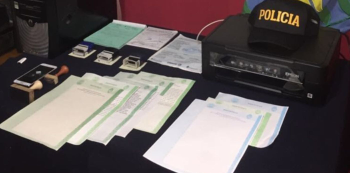 1524082879932.jpg?y=515&width=741&scaleY=1&x=9&height=370&rotate=0&scaleX=1&ow=768&oh=1024&&cw=1920&ch=950