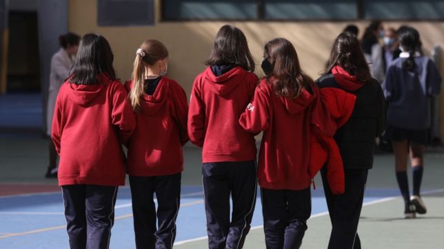 ¿cuales son los requisitos para recibir los vouchers educativos que lanzo el gobierno?