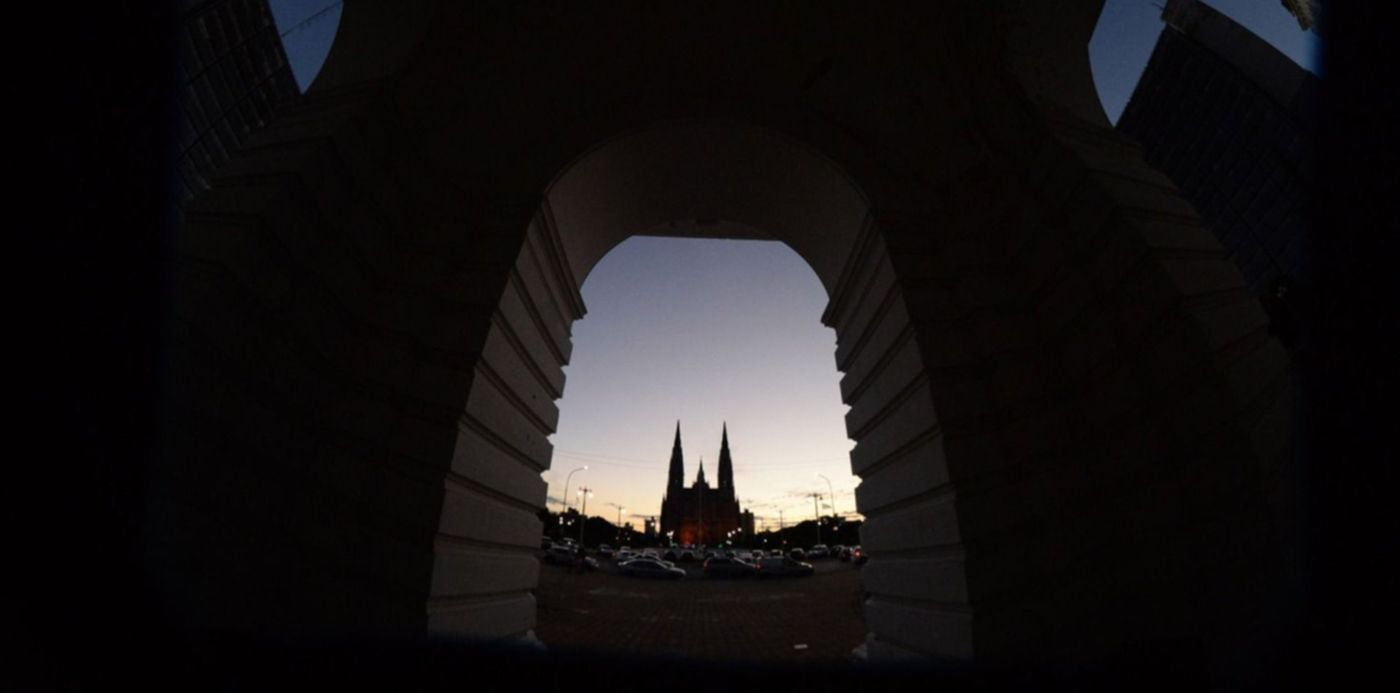 1588806704842.jpg?x=13&y=228&width=1481&height=741&rotate=0&scaleX=1&scaleY=1&ow=1500&oh=978&&cw=1920&ch=950