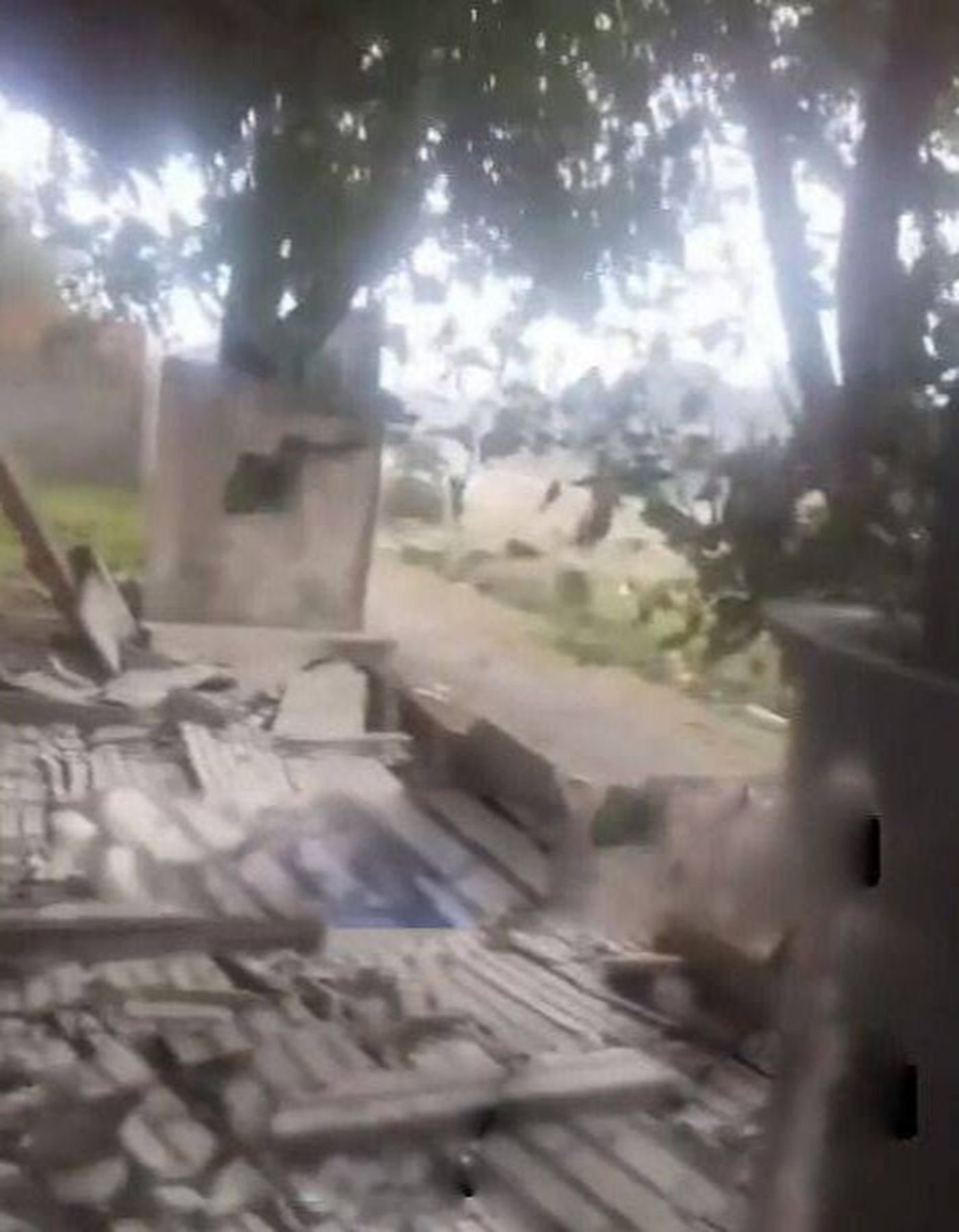 El temporal que azot&oacute; a La Plata derrib&oacute; un pared&oacute;n del jard&iacute;n de infantes