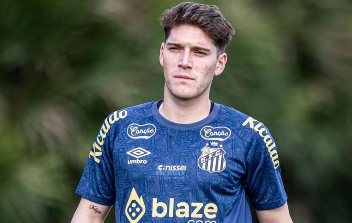 Benjamín Rollheiser, en uno de sus entrenamientos en Santos.