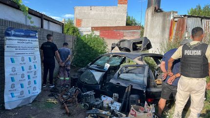 Desmantelaron una banda que desarmaba autos para estafar a los seguros con las autopartes
