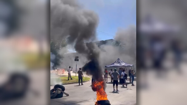 trabajadores de una empresa de la plata denuncian falta de pago y paralizaron la actividad