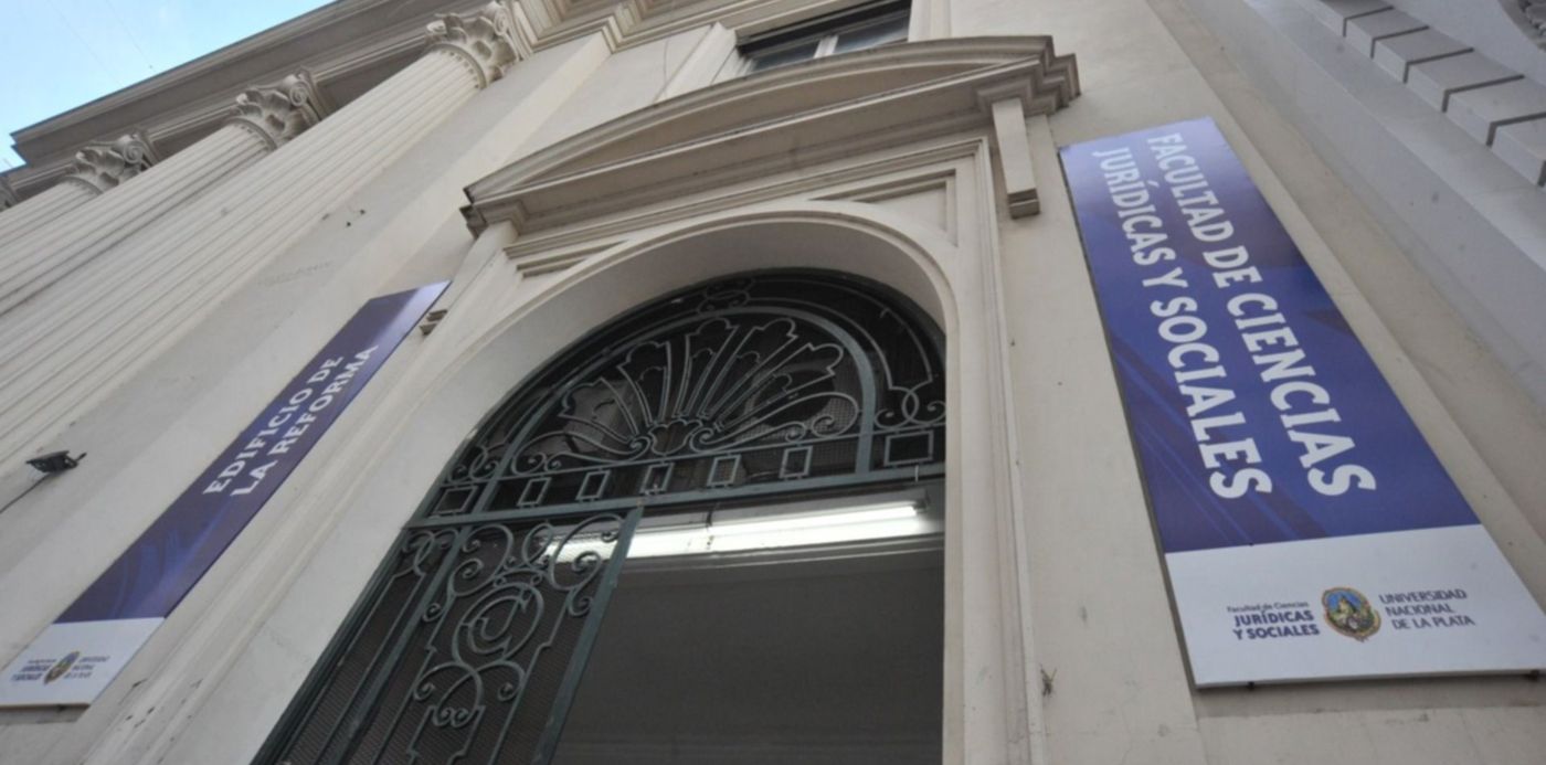 1551988580768.jpg?y=199&width=1496&height=748&rotate=0&scaleY=1&oh=998&x=4&scaleX=1&ow=1500&&cw=1920&ch=950