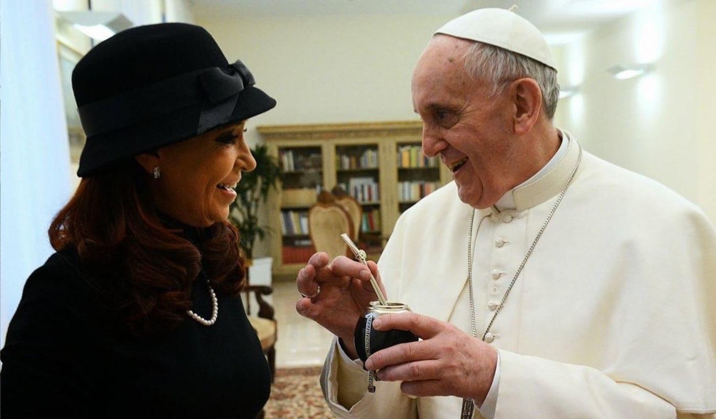 Cristina Kirchner y Papa Francisco.png