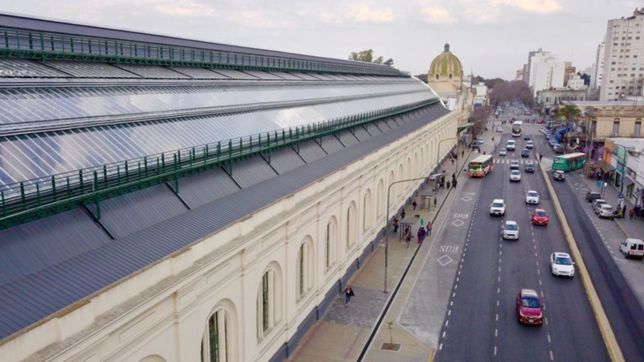 asi un trapito intento degollar a un malabarista a metros de la estacion de la plata