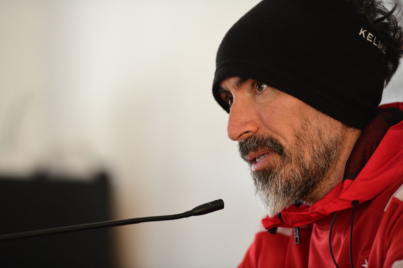 Estudiantes Eduardo Domínguez conferencia (2).jpeg