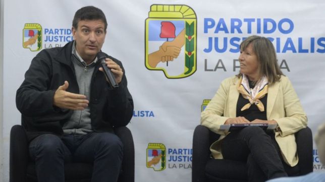emilce moler estuvo en la plata y presento su libro la larga noche de los lapices