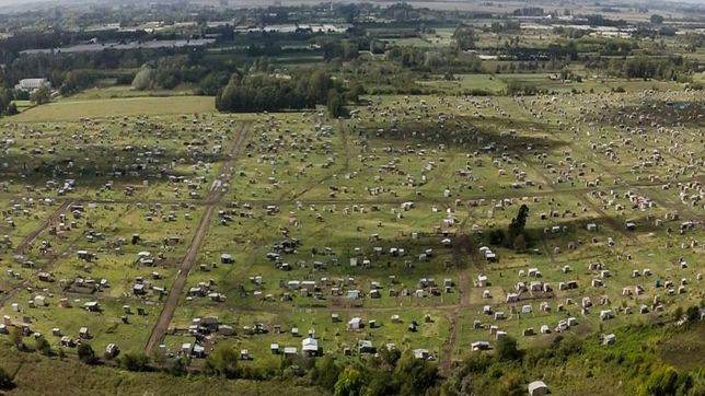 miles de familias, 160 manzanas y puja politica: asi esta hoy la megatoma de los hornos
