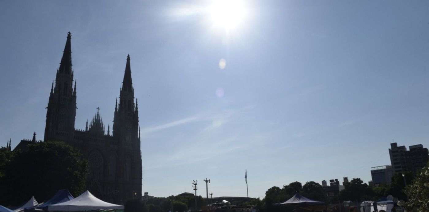 1574195073171.jpg?&cw=1920&ch=950