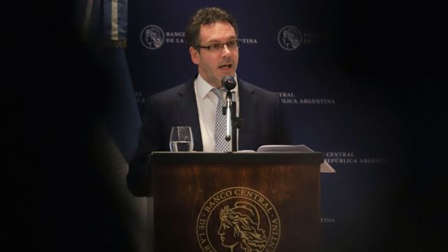el titular del banco central guido sandleris hablo del cepo: son medidas para proteger las reservas