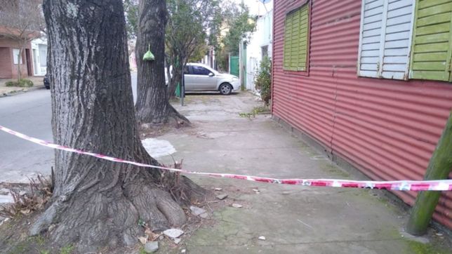 atacaron a tiros una casa de la region y asesinaron a una nena de 2 anos