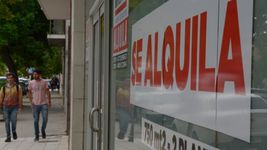 en la plata ya se firman contratos de alquiler por un ano y con ajustes mensuales en la plata ya se firman contratos de alquiler por un ano y con ajustes mensuales