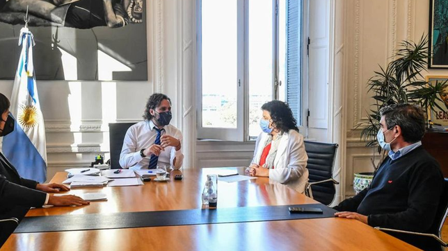 quienes recibieron la primera dosis de sputnik v podran combinar con astrazeneca o moderna