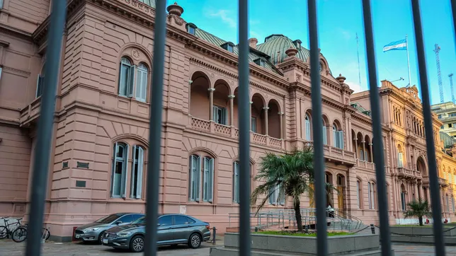 el gobierno explico por que el velatorio del indio solari no se hizo en la casa rosada