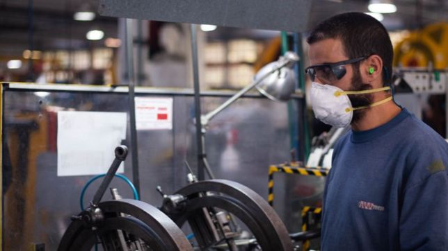 la comuna completo la entrega de subsidios por 30 millones de pesos a comerciantes y pymes