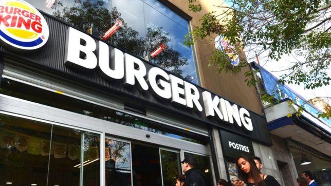 mas comida rapida en la plata: abrio un nuevo burger king en pleno centro de calle 12