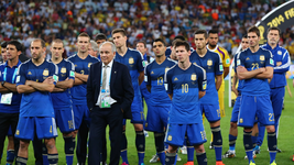 uno de los verdugos de la seleccion argentina de sabella anuncio su sorpresivo retiro uno de los verdugos de la seleccion argentina de sabella anuncio su sorpresivo retiro