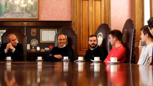 la unlp despidio a los deportistas que competiran en el mundial universitario de italia