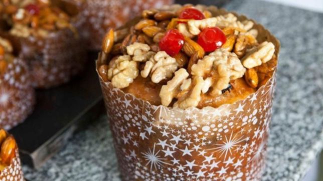 una panaderia solidaria sortea una canasta navidena entre quienes donen juguetes