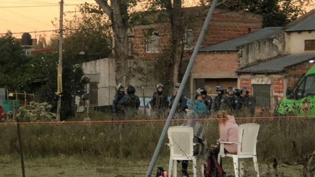 tension por otro intento de toma de tierras y desalojo en los hornos