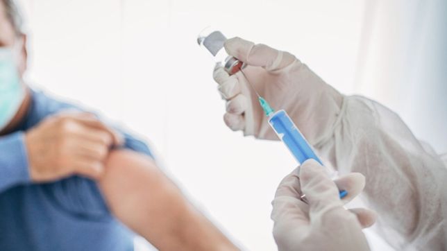 ¿cuando llega al pais la vacuna que desarrollo la universidad de oxford y astrazeneca?