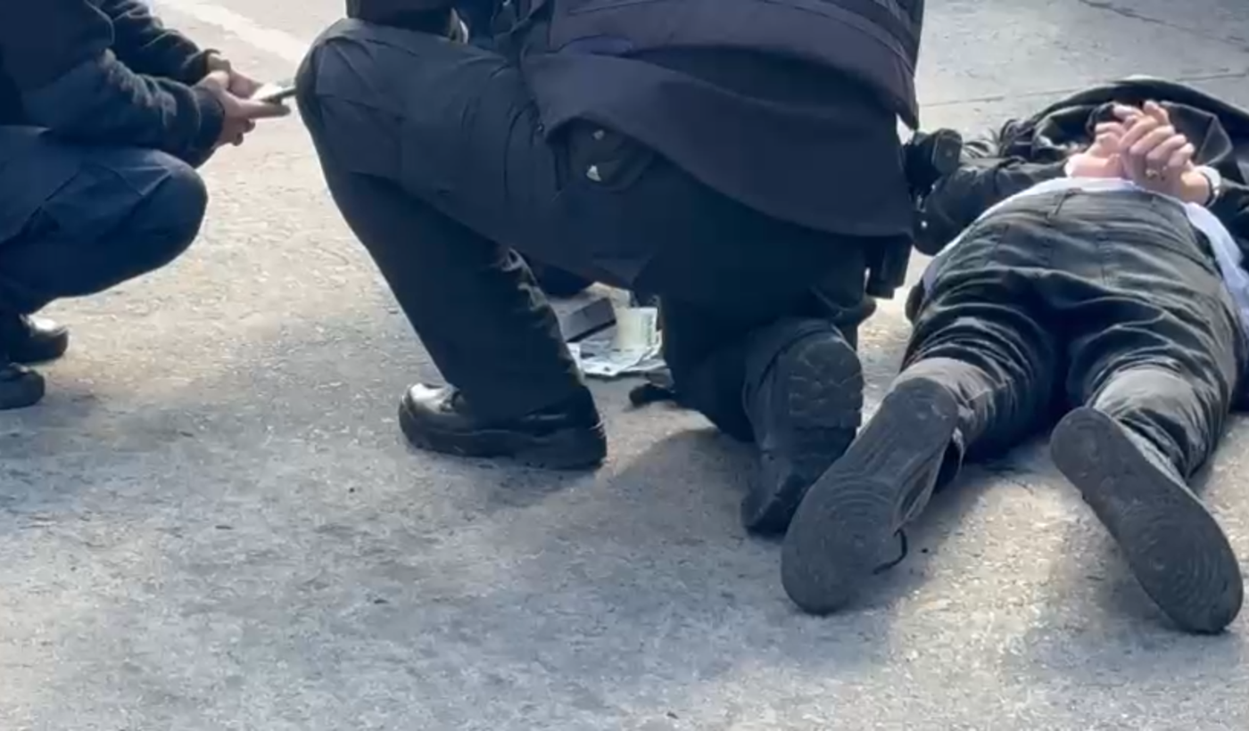 Banda de los chilenos detenidos en 13 y 38 (2).png