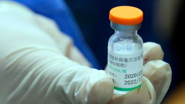 autorizan de emergencia la vacuna sinopharm y esperan la llegada de un millon de dosis