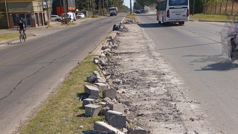 Rambla rota en 44 y 182.png