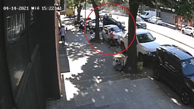 video: insolito choque y vuelco en plena avenida 7