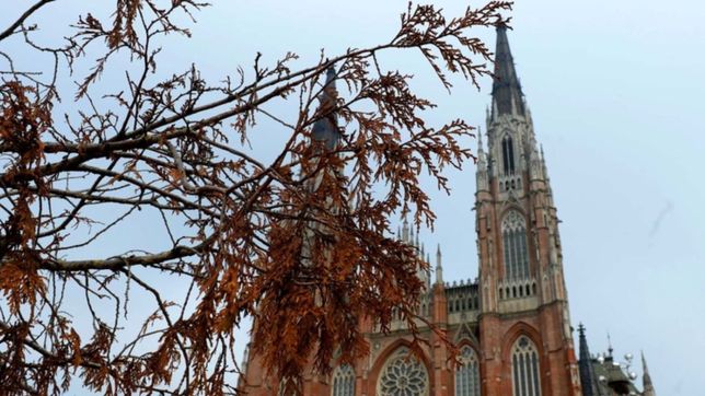 el primer fin de semana de junio arranco en la plata con chances de tormenta
