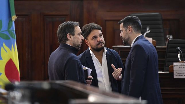 con el debut de un nuevo bloque, los concejales vuelven a verse las caras tras las elecciones