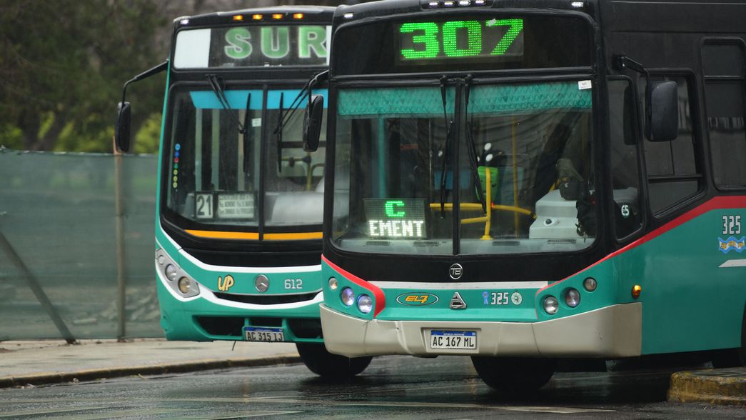 ¿Cuánto costarán los boletos de los micros en La Plata y la región con el aumento del 10%?