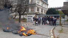 empleados despedidos de la textil fisipa protestaron por la falta de respuestas empleados despedidos de la textil fisipa protestaron por la falta de respuestas