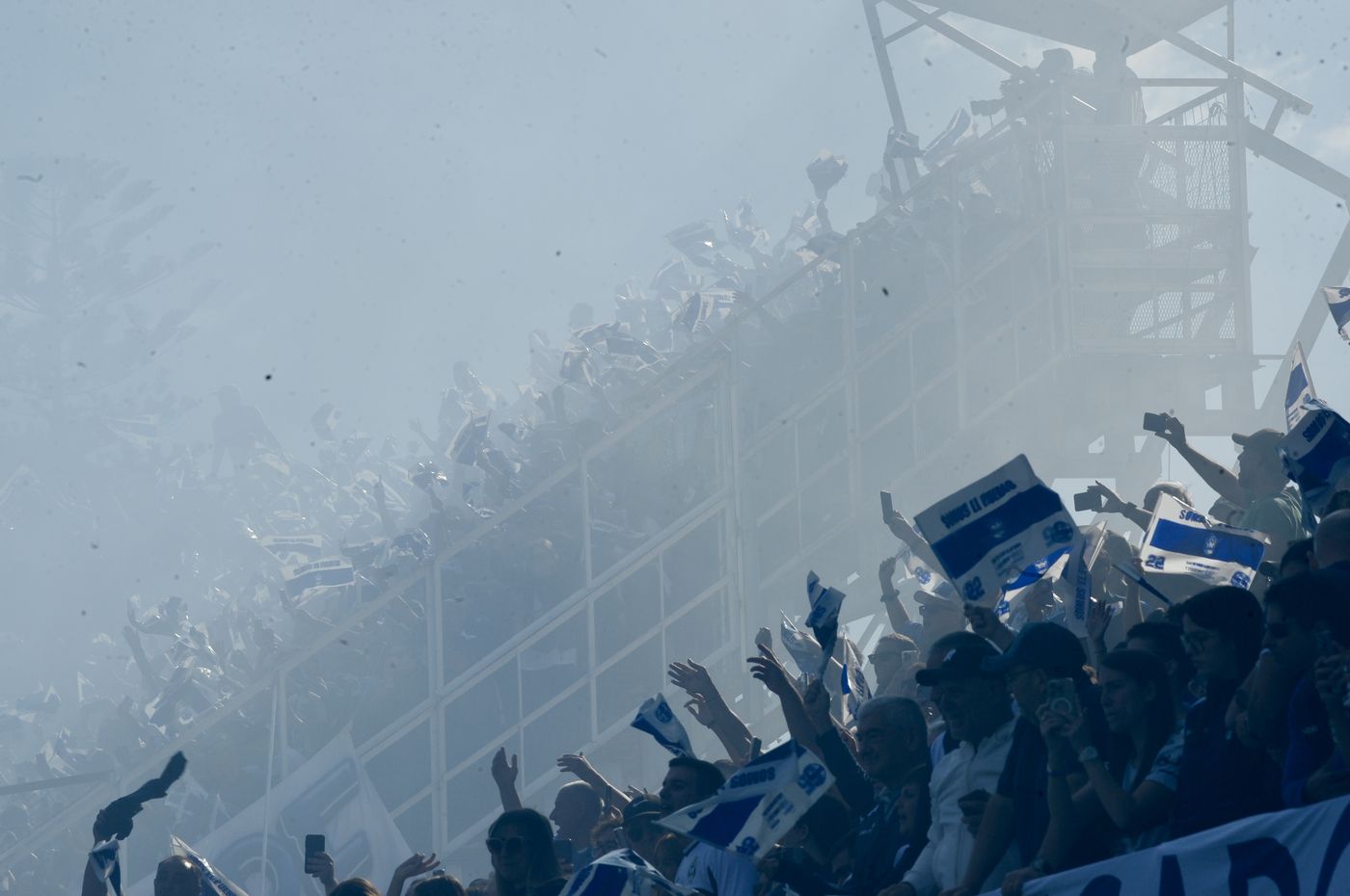 Gimnasia Estudiantes Clásico Platense Hinchada Bosque