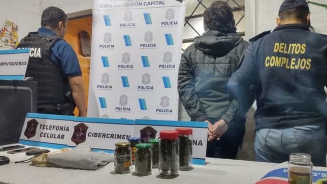 atraparon con pornografia infantil a un joven que habia abusado de dos nenes en la plata