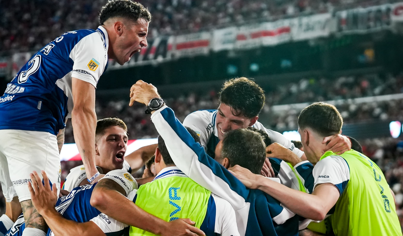 River Gimnasia festejo gol