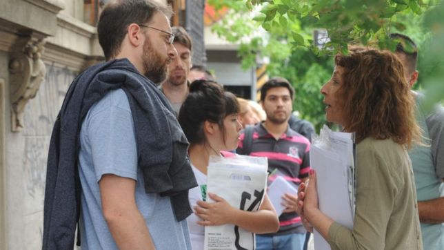 casi mil aspirantes para solo 30 puestos en la municipalidad