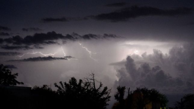 con lluvias en el horizonte, ¿cuando llegaria la tormenta de santa rosa a la plata?