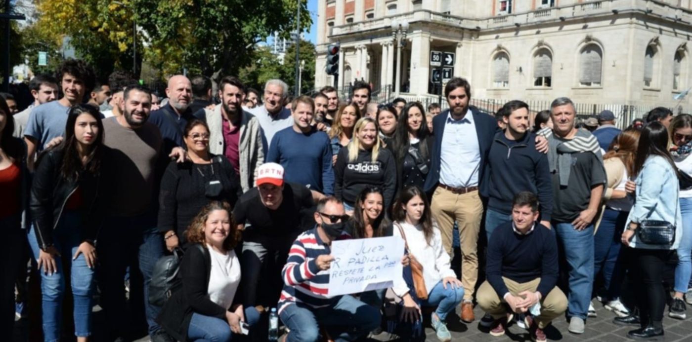 Marcha por el fallo de archivar la megatoma