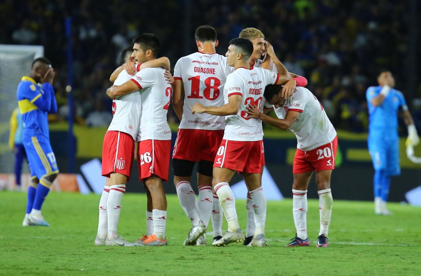 Festejo Estudiantes Guasone.jpg