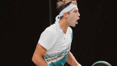 Etcheverry sacó la garra interior y dio vuelta un duro partido para avanzar de ronda Etcheverry sacó la garra interior y dio vuelta un duro partido para avanzar de ronda