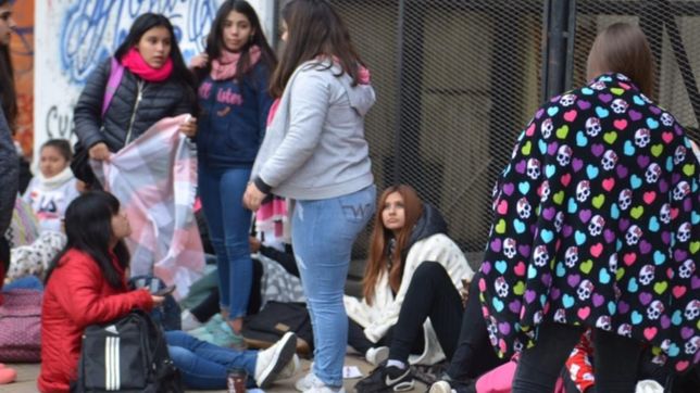 despues del finde xl, volvieron los frazadazos a las escuelas sin gas de la plata