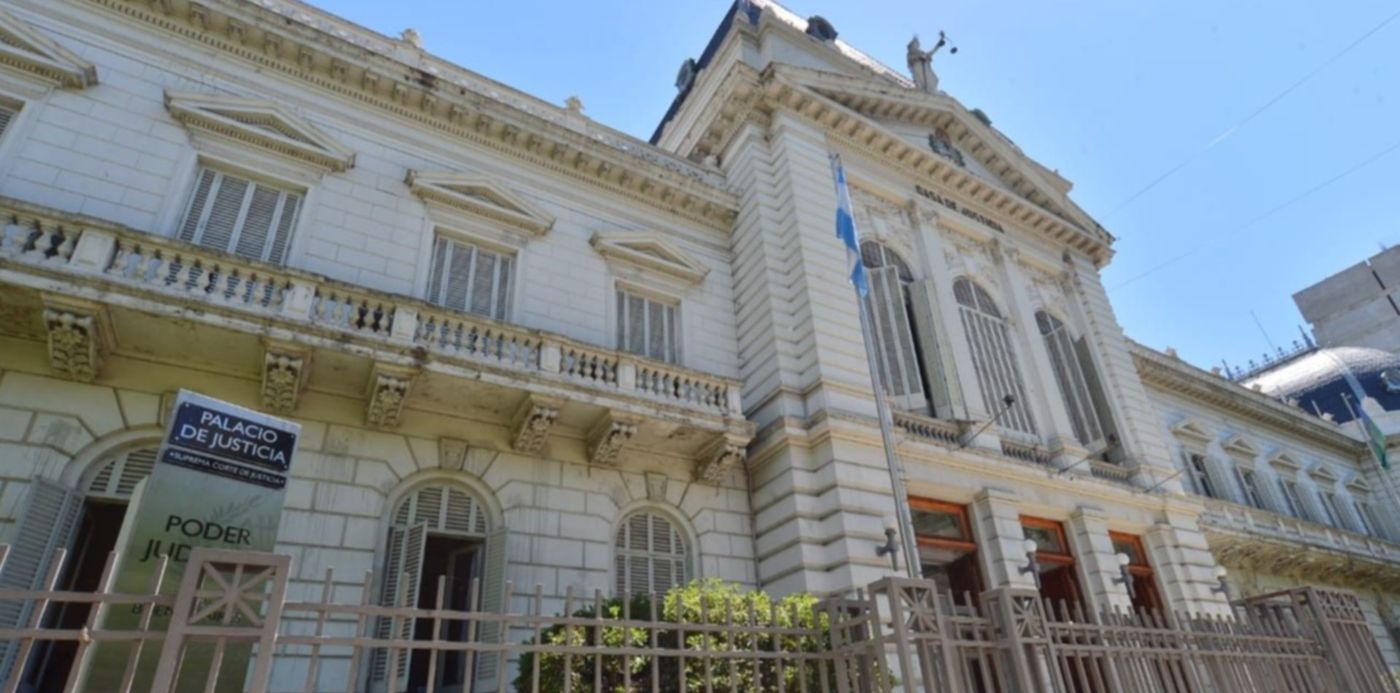 1574876173643.jpeg?x=3&y=39&width=1274&height=636&rotate=0&scaleX=1&scaleY=1&ow=1280&oh=850&&cw=1920&ch=950