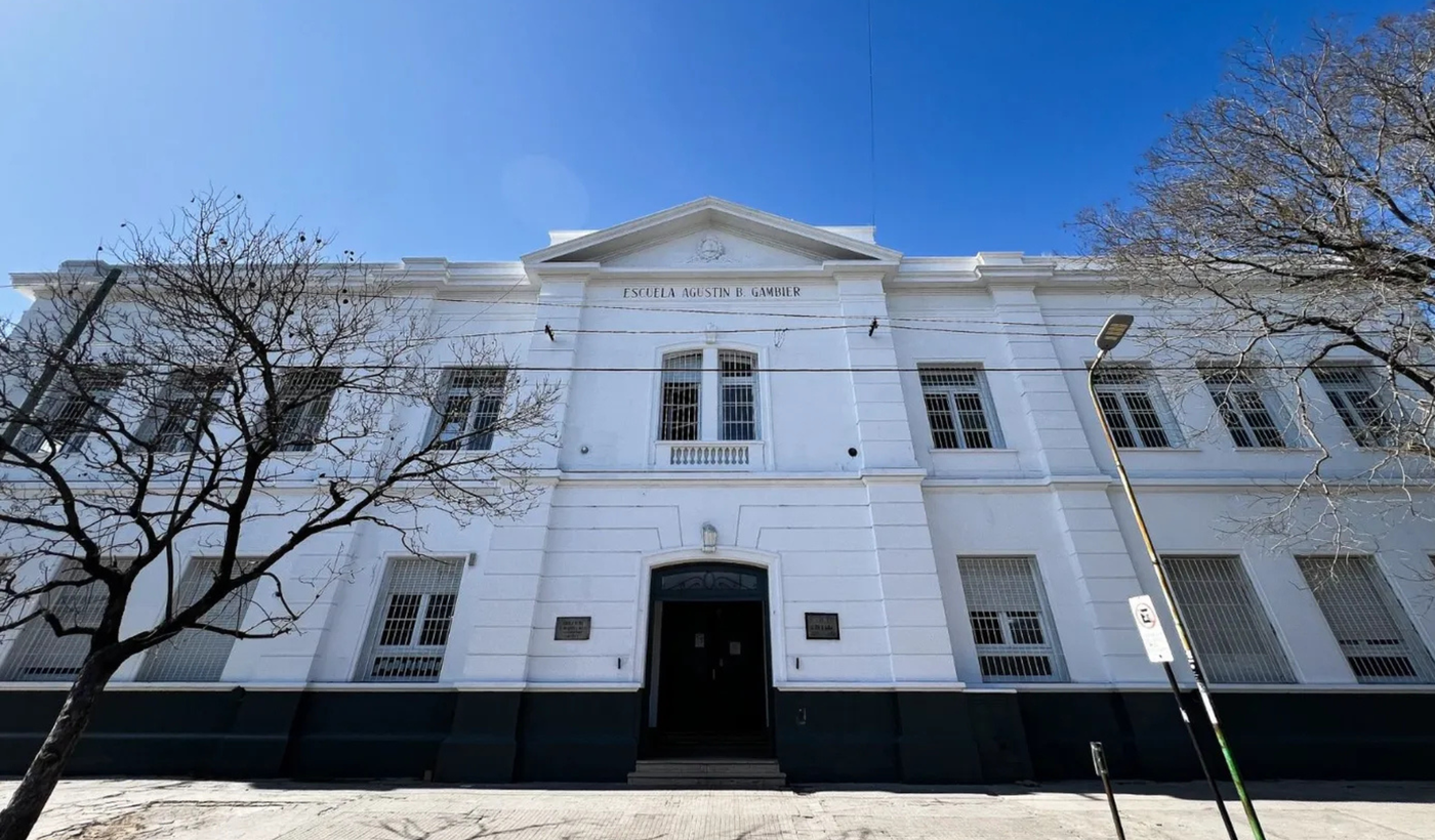 escuela primaria 21 los hornos