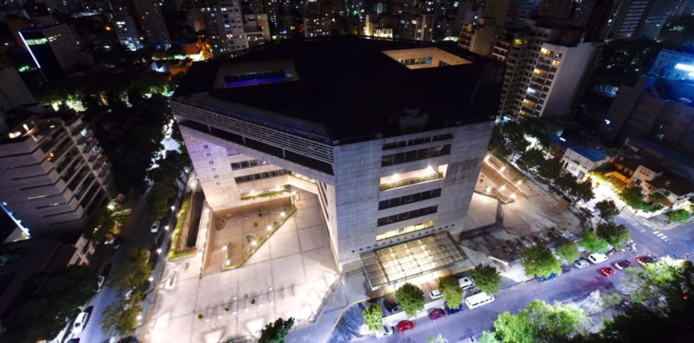 Abrazo al Teatro Argentino - Teatro Argentino