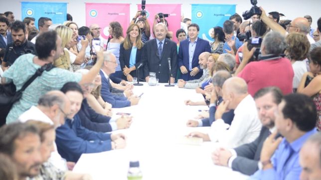 unos 47 mil chicos platenses compraran alimentos con la tarjeta del plan argentina contra el hambre