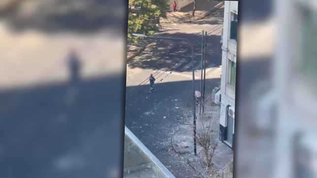 denuncian obras en un edificio del centro sin controles: estan volando cascotes para todos lados