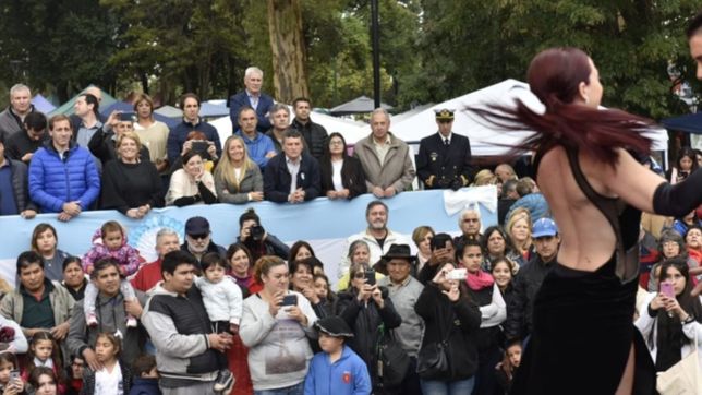 con tango y emprendimientos locales, los vecinos de villa elisa festejaron sus 131 anos